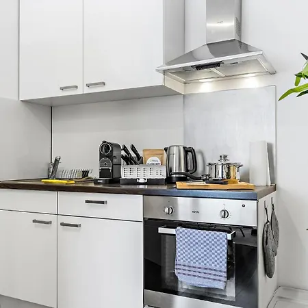 Luxomes - New Central Design Studio - Kitchen - Parking Ingolstadt Exterior photo